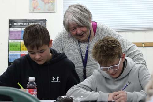 Piñon Hills Academy students included in America Library of Poetry collection