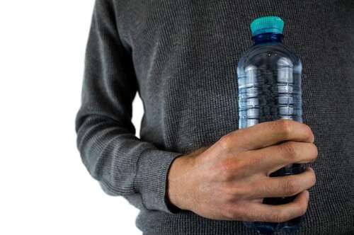 How much more expensive is store bottled water than tap water