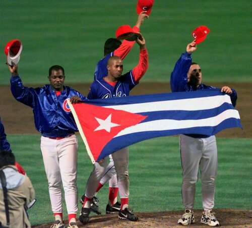 MLB proposal would allow Cuban players to sign with teams without defecting  - Los Angeles Times