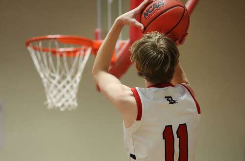 Durango boys ousted by Montrose in 2nd round - Vimarsana News