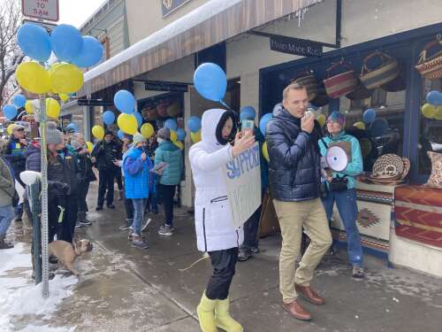 About 50 gather in Durango to support Ukrainian residents - Vimarsana News