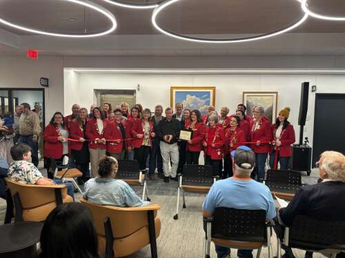 New Citizens Bank ribbon cutting featured hefty turnout, live music