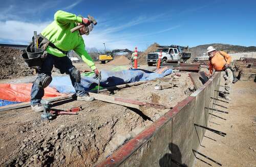 Government projects confront rising costs, mounting delays - Vimarsana News