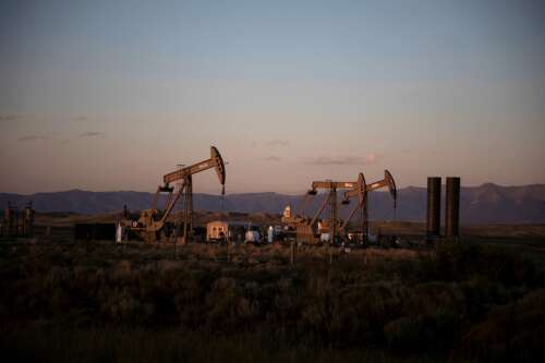 Colorado environmental groups threaten to sue EPA for failing to crack down on oil and gas permits - Vimarsana News
