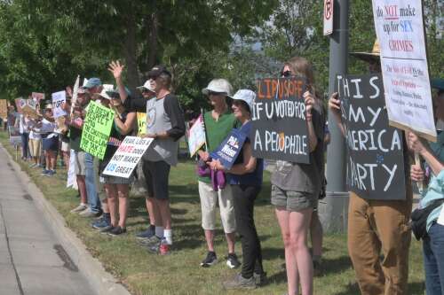 Residents gather for fourth No Kings rally