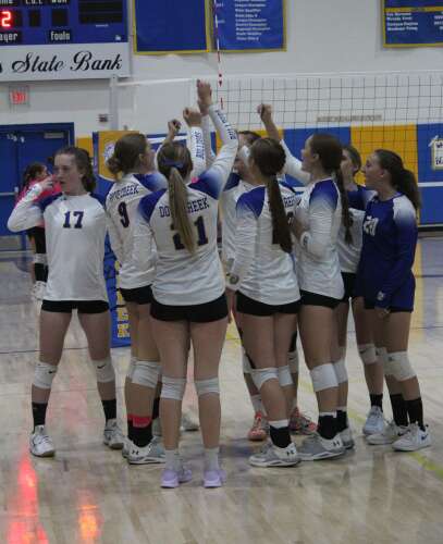 Bulldog volleyball dominates regional, sets sights on state - The Journal