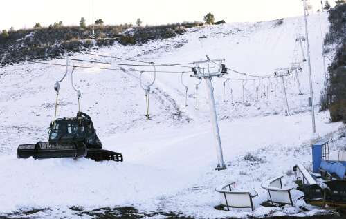 Chapman Hill aims to open before Christmas despite warm weather