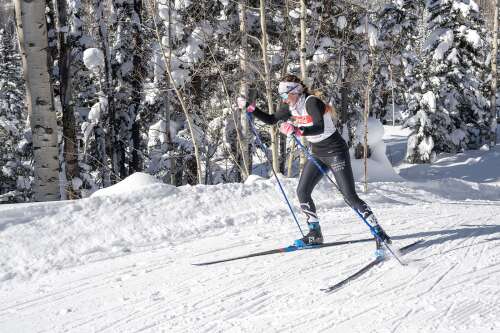 Neagos, Elliott win first races in Coke Series