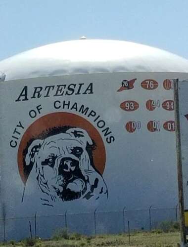 Artesia High School football team chasing national history