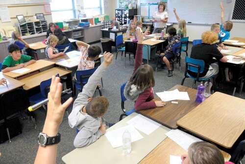 Three candidates running for two open seats on Ignacio school board