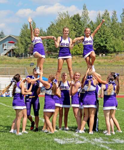 Bayfield cheerleaders ready to fly high - Vimarsana News