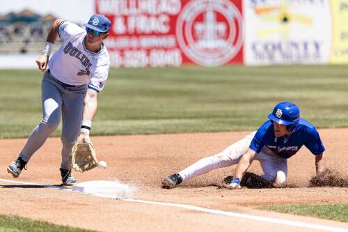 Dulins Nationals stomp into CMWS championship weekend with 15-3 rout over Americans