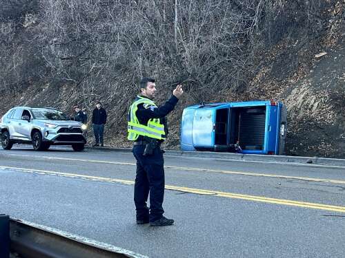 Truck overturns on Florida Road
