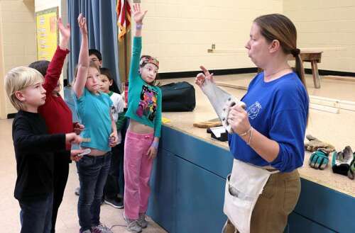 Sunnyside parent, teachers oppose proposed school merger