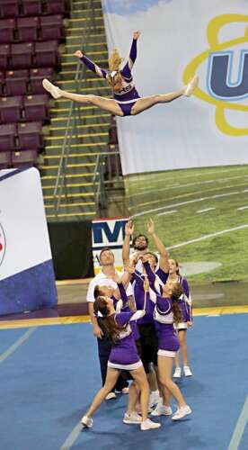Bayfield cheerleaders win trophy at state spirit championships - Vimarsana News