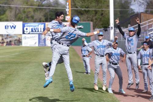 Cleveland outscores Farmington 16-10 in district win at Ricketts Park