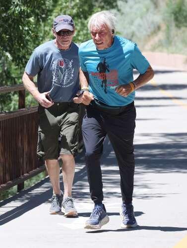 Grogin runs two marathons for Parkinson’s in Durango, meets locals at Zia Taqueria