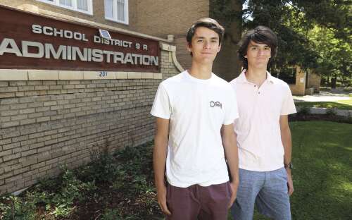 Durango students’ advocacy leads to passing of state Narcan bill - The ...