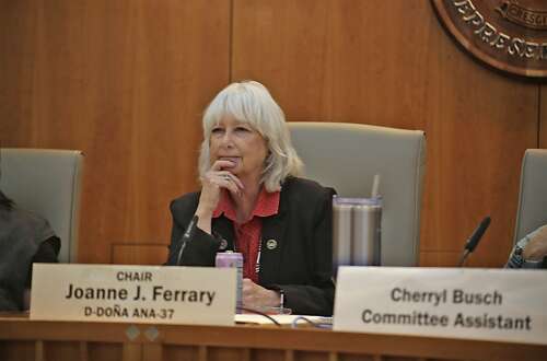 N.M. House committee advances bill to ban immigrant detention in NM