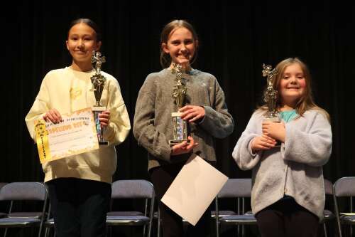 ‘Grandeur’ determines champion at Farmington Municipal School District Spelling Bee