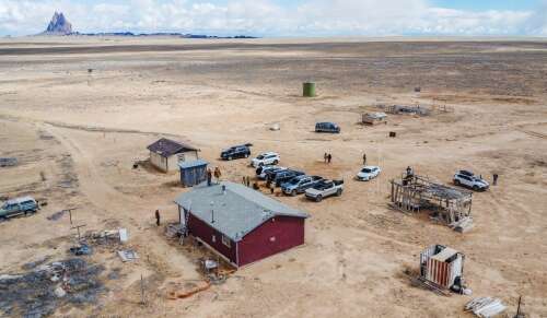 Let there be light! Solar panels to provide electricity for rural Navajo families - Vimarsana News