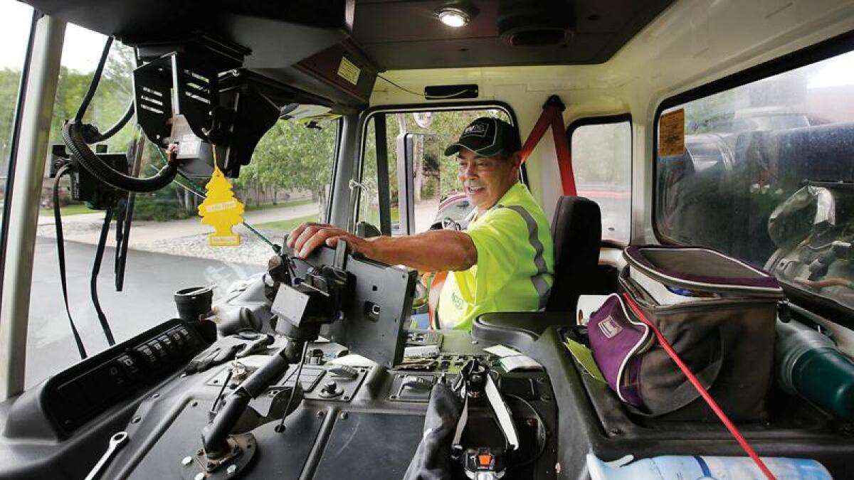 Not The Job It Used To Be Garbage Truck Drivers Operate Joysticks The Durango Herald