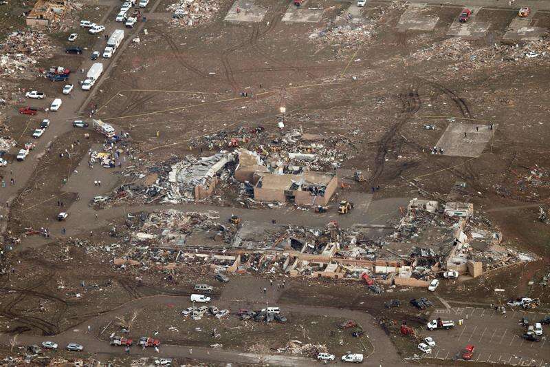 moore tornado path