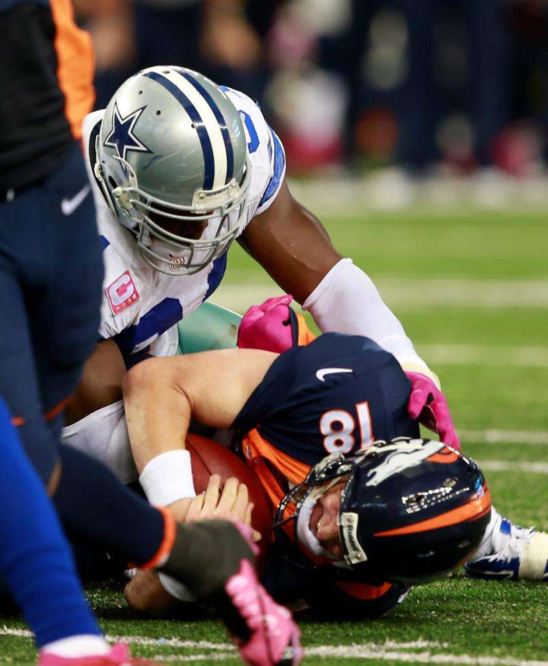 Broncos sign former Cowboy DeMarcus Ware