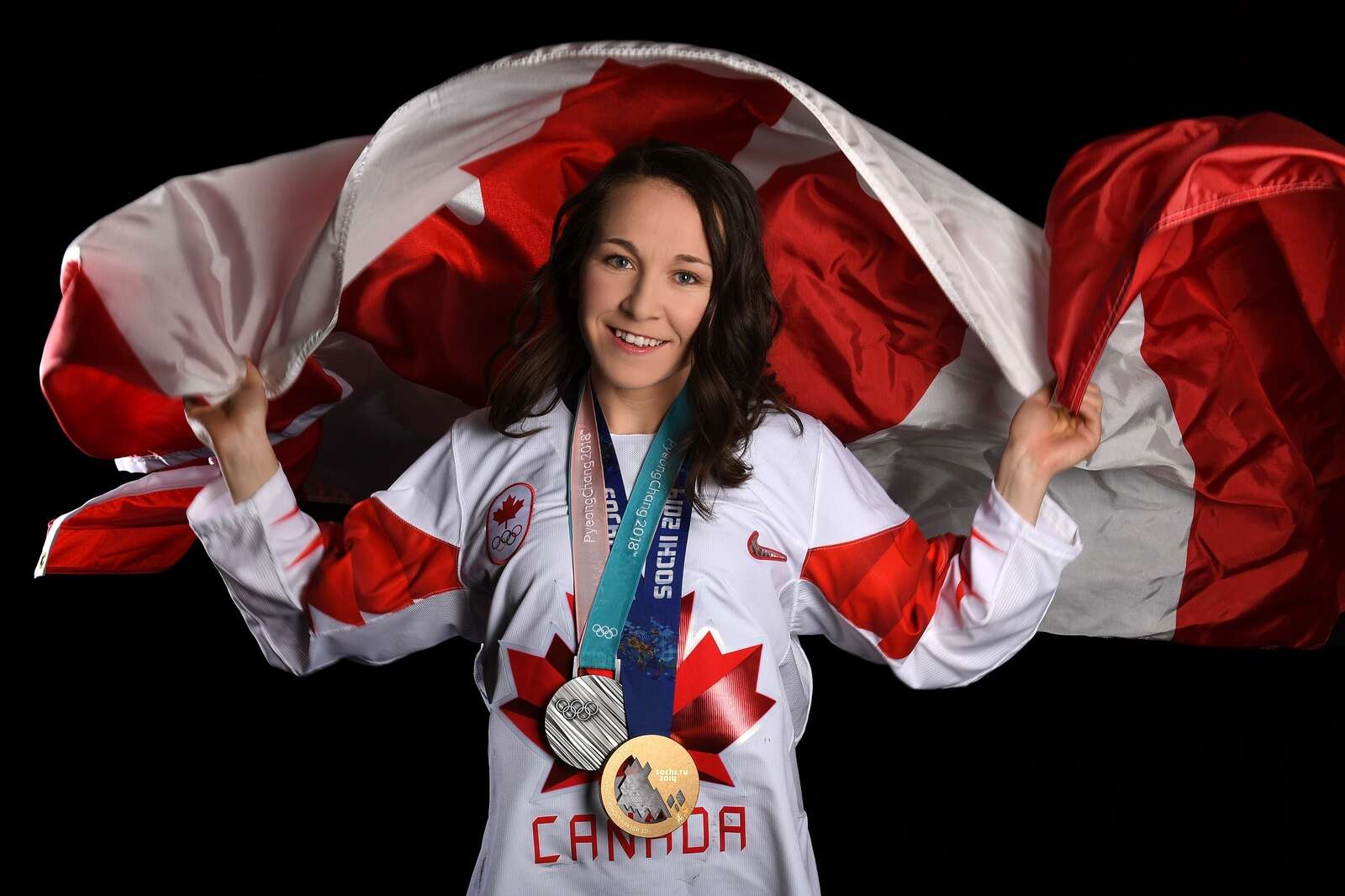 Canada closes Sochi Olympics with gold