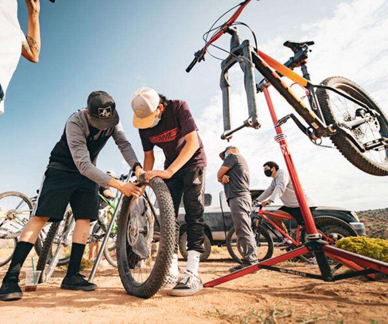Mobile mountain bike repair best sale