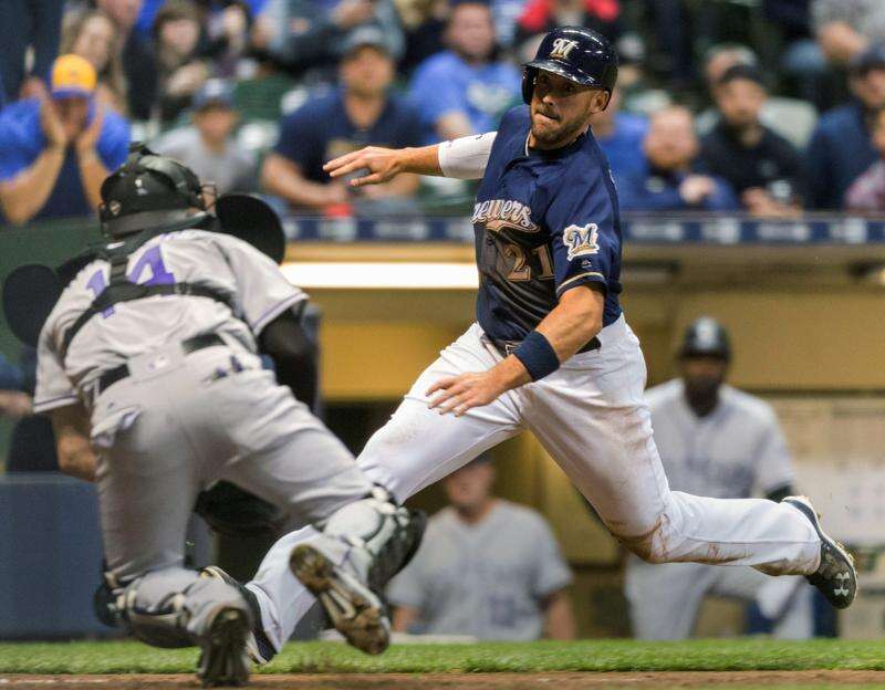 Brewers place OF Ryan Braun on DL with strained left calf
