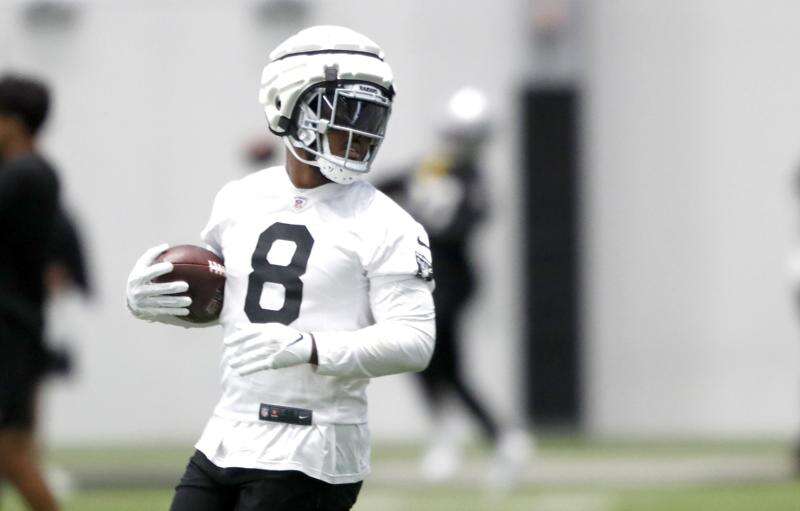 Josh Jacobs says his contract situation is behind him as he and the Raiders  prepare for the season – The Journal