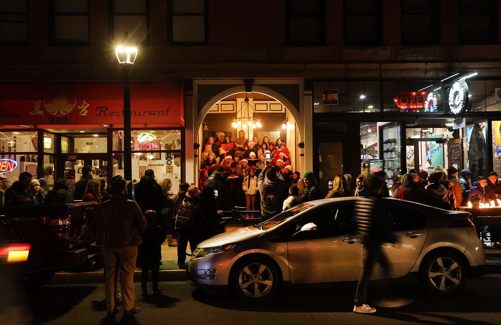 Shoppers fill downtown Durango for Noel Night The Durango Herald