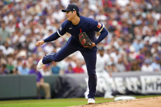 Shohei Ohtani finally gets to put in the Kabuto! : r/baseball