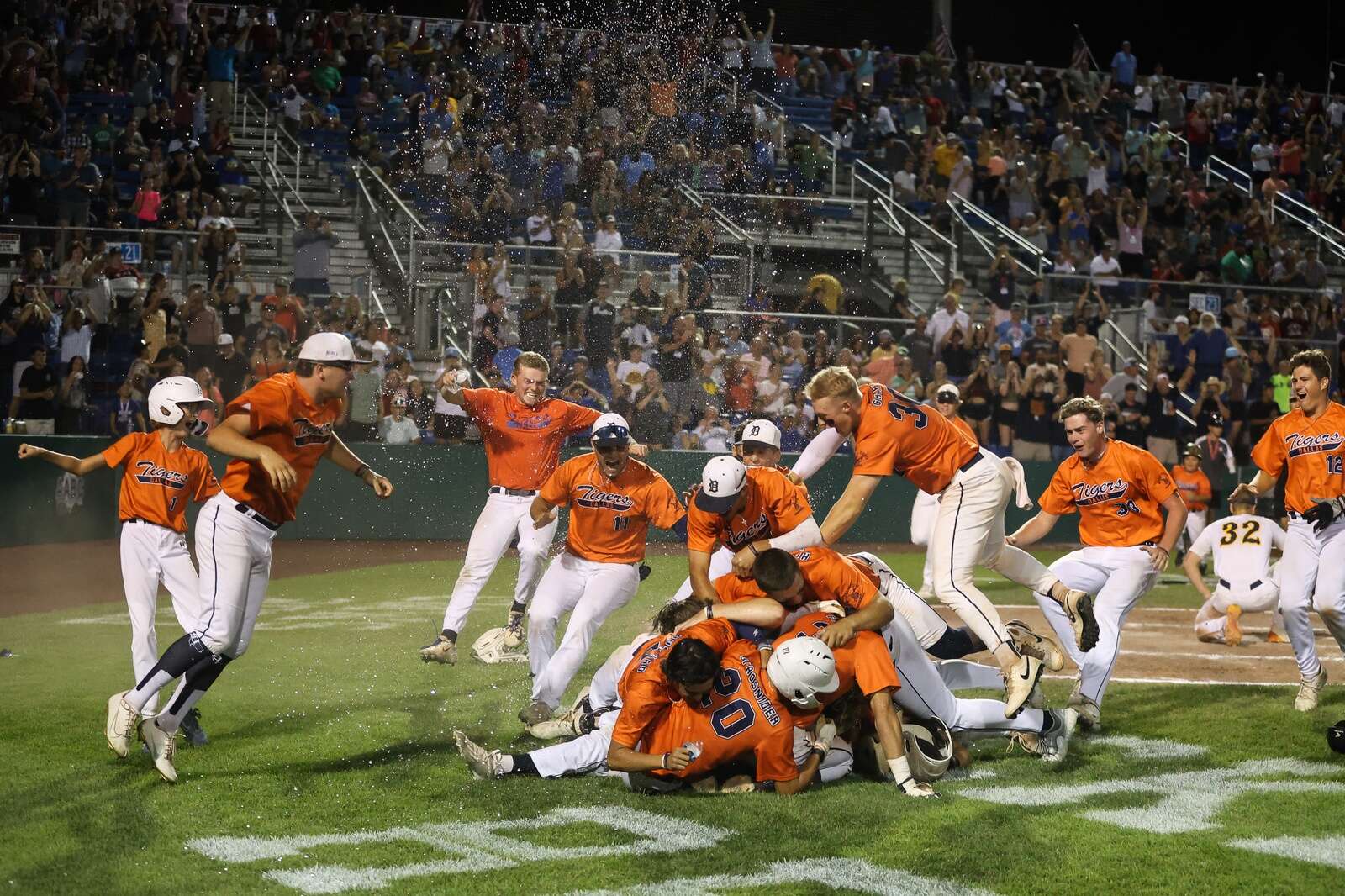 Hoover Bucs Black 8U travel baseball wins Grand Slam World Series