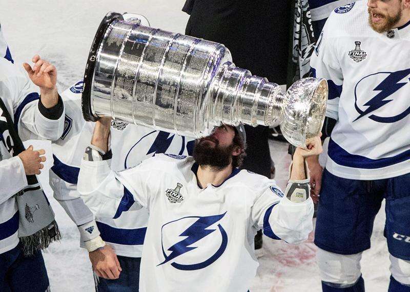 Tampa Bay Lightning defeat Montreal Canadiens to win Stanley Cup