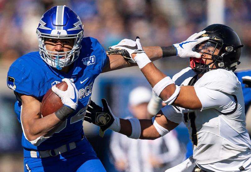 Air Force Falcons defeat Navy Midshipmen > 15th Air Force > News