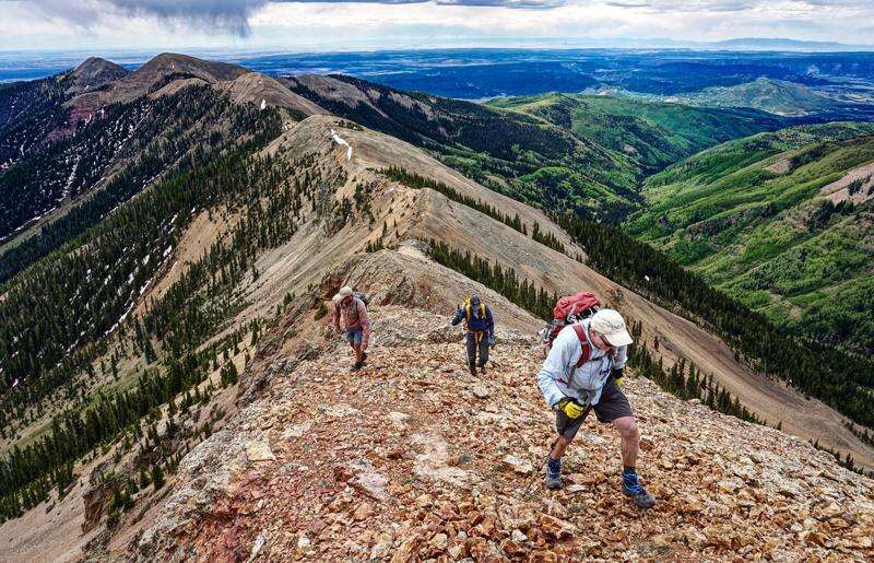 Converse traverse mountain store