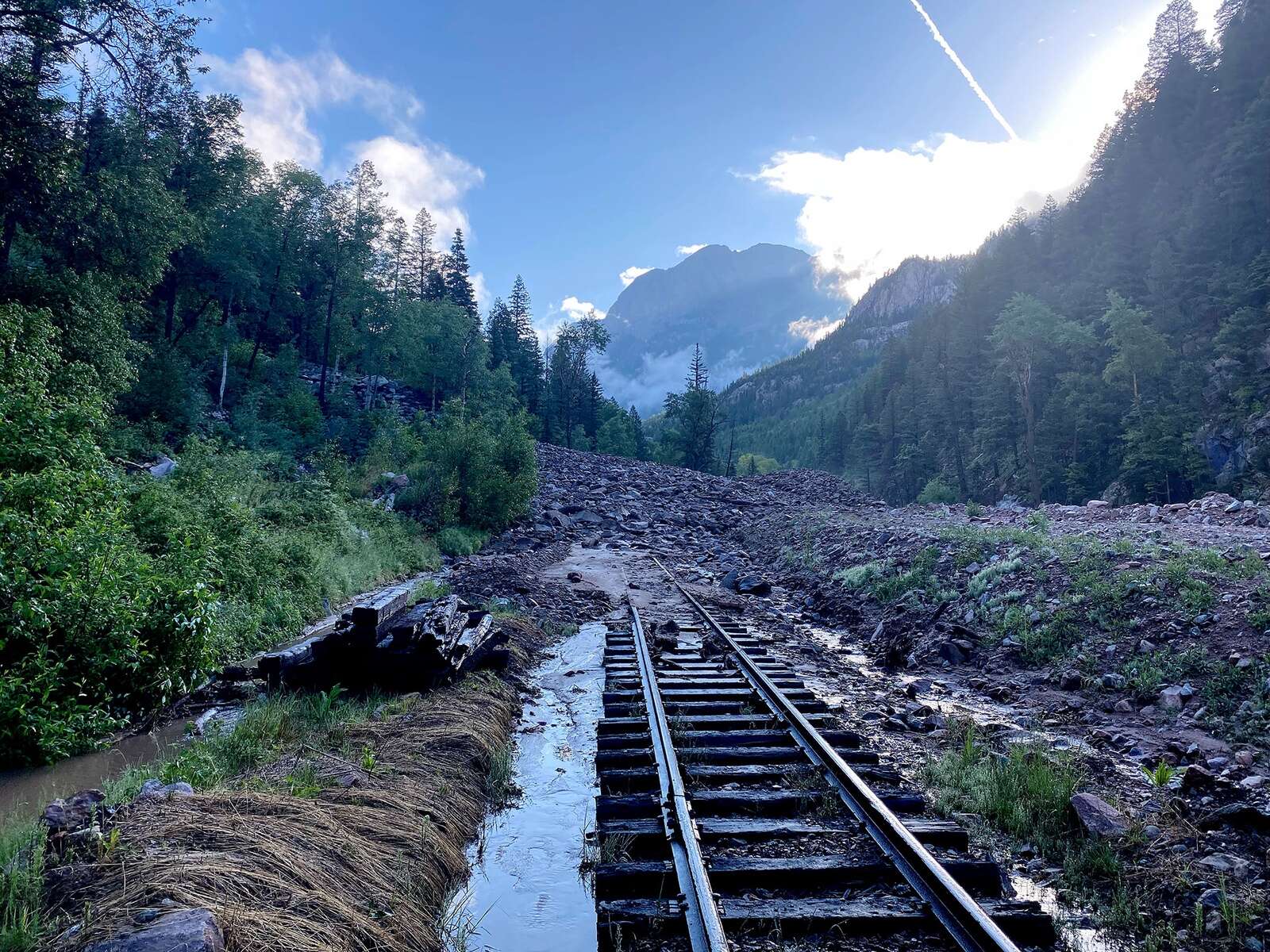 Rock slide creates mess for Durango Silverton railroad The Durango Herald