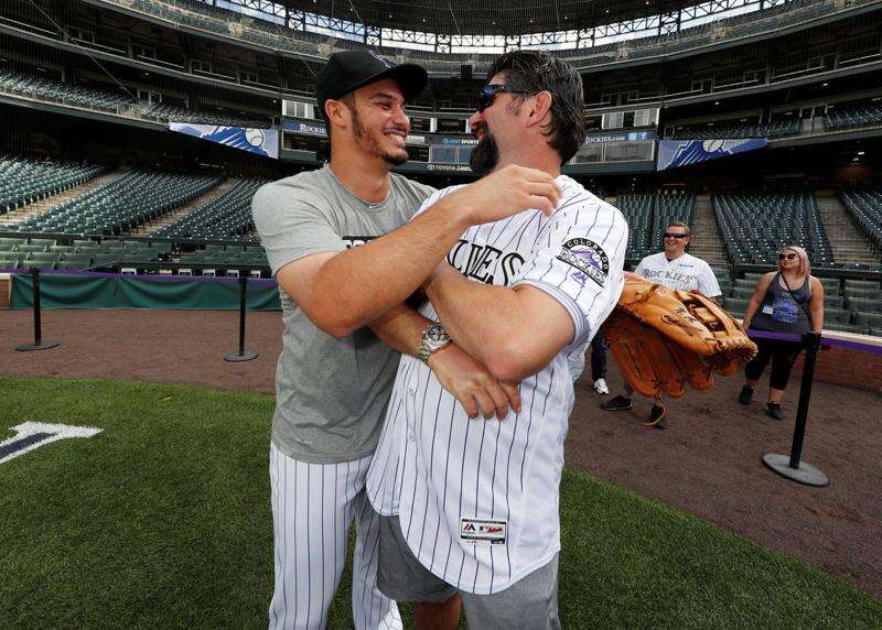 Rockies' Helton put on 15-day DL