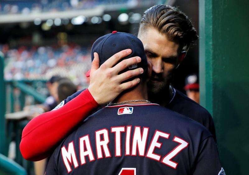 Twins' Brian Dozier has a happy birthday in come-from-behind win