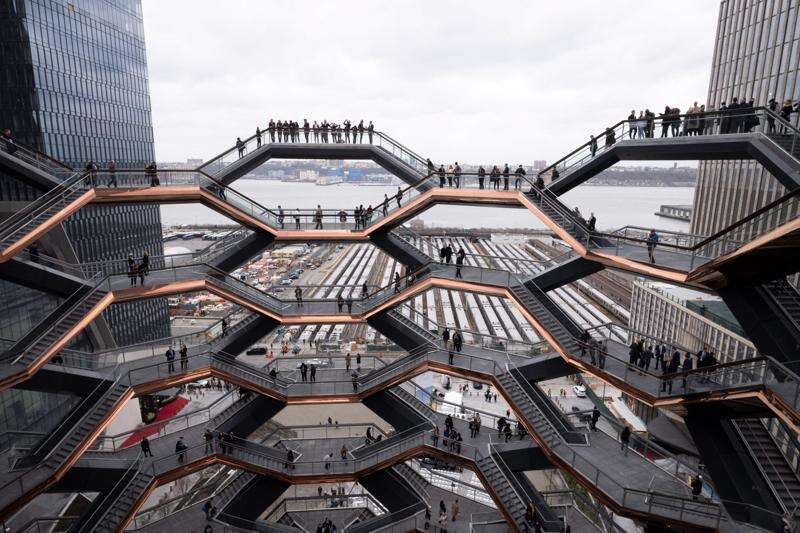 New York City's Hudson Yards opens 100 new stores, city's first Neiman  Marcus 