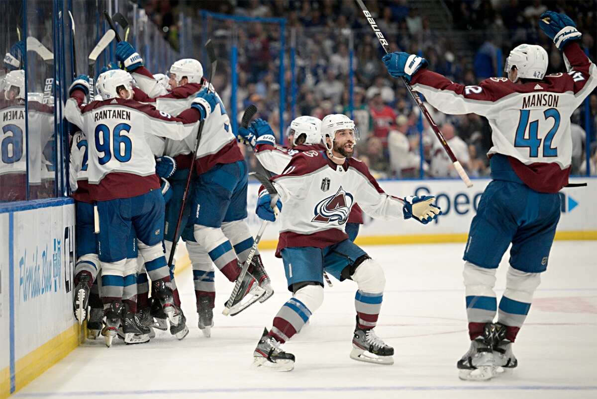 Colorado Avalanche win Game 1 of Stanley Cup Final in overtime