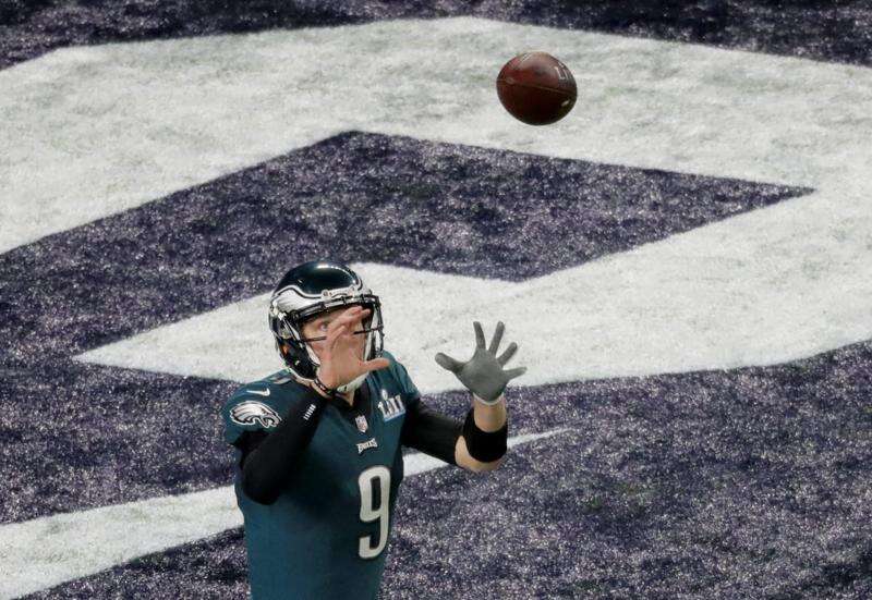 Nick Foles: Super Bowl MVP rings 76ers' bell before Game 3(video) - Sports  Illustrated