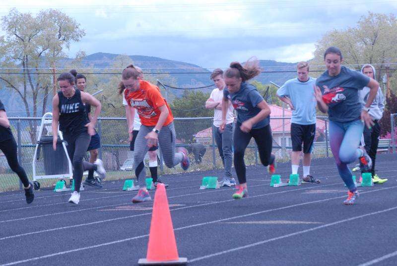 Siblings to form record-breaking relays at M-CHS – The Journal
