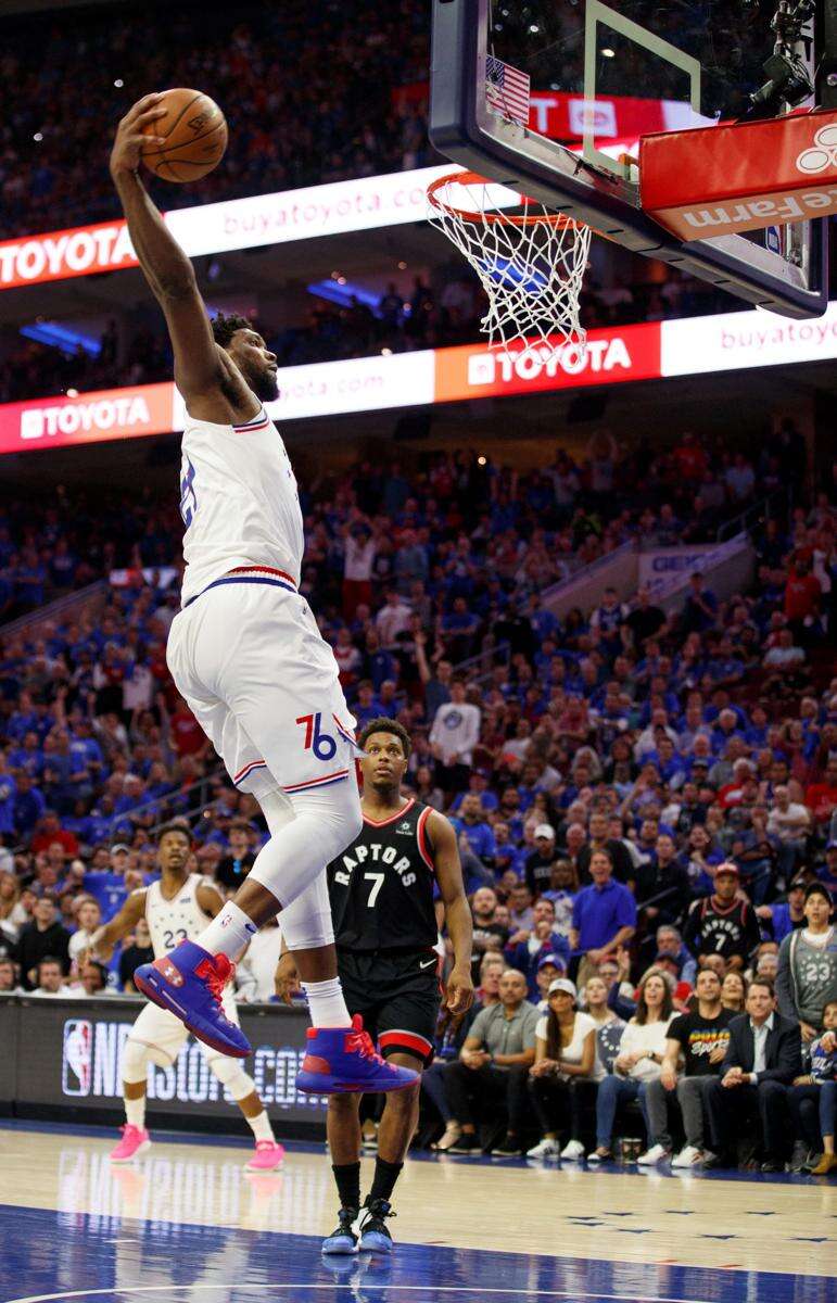 Kyle lowry dunk hot sale