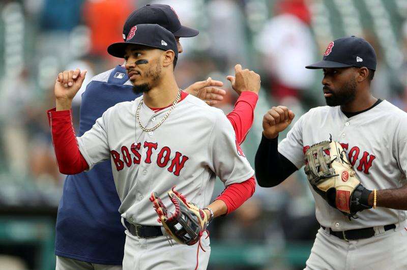 Betts, Arenado among MLB Gold Glove Award winners 