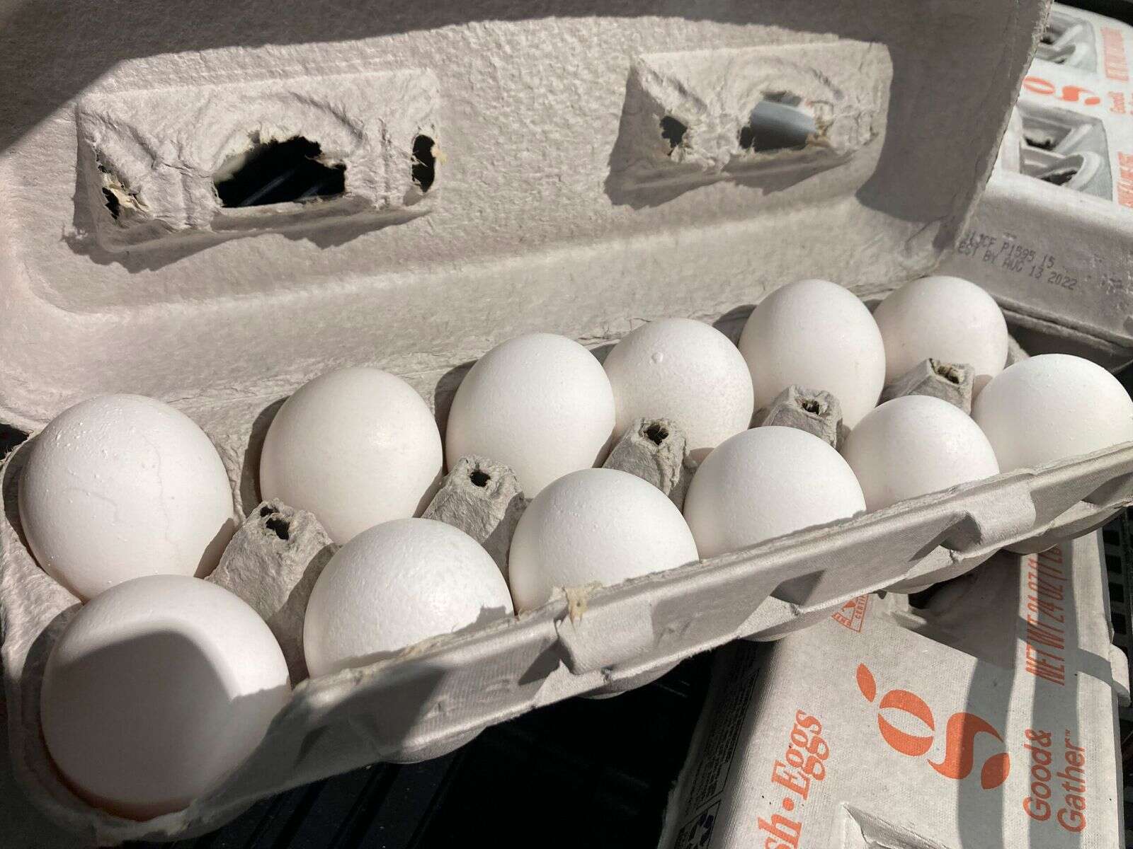 Do Eggs Expire, and Is It Safe to Eat Expired Eggs? Here's How to Tell