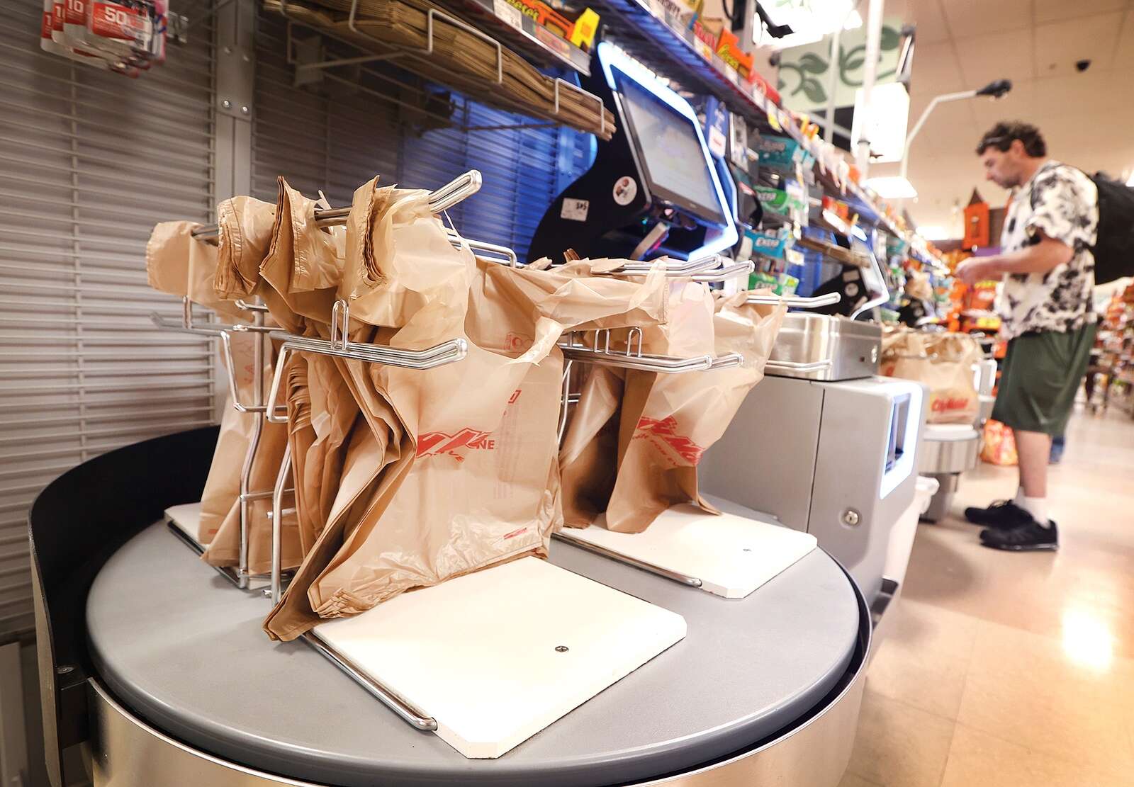 Colorado s plastic bag ban is in full effect but enforcement is