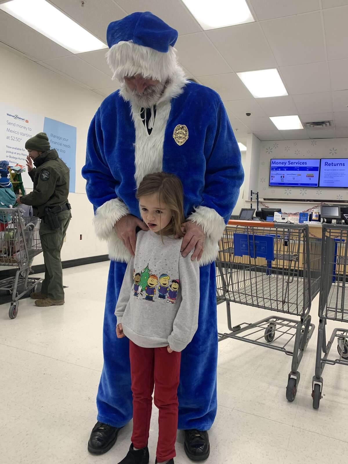 125 Durango-area children 'Shop with a Cop' at Walmart – The